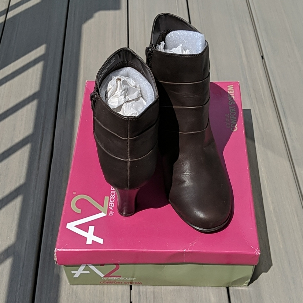 Aerosoles Dark Brown Booties, 3.5” heels. Excellent/like new condition.